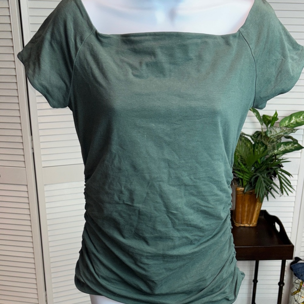 Elegant Green Women's Top
